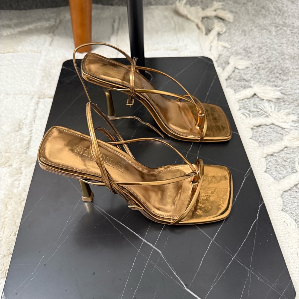 Steve Madden Bronze Strappy Sandals - Picture 2 of 5